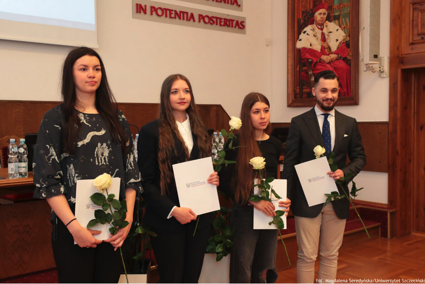 Studentka Wydziału KFZ z nagrodą Ministra Nauki i Szkolnictwa Wyższego
